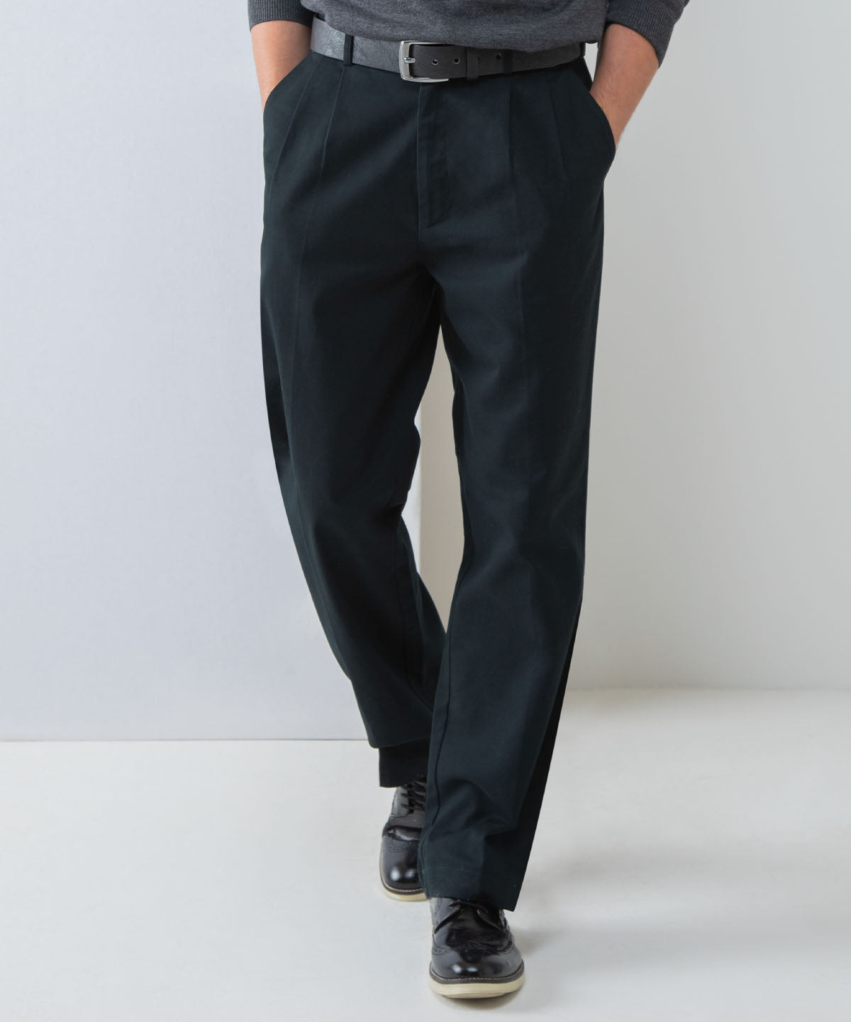 Buxur - Teflon®-coated Double-pleated Chino Trousers