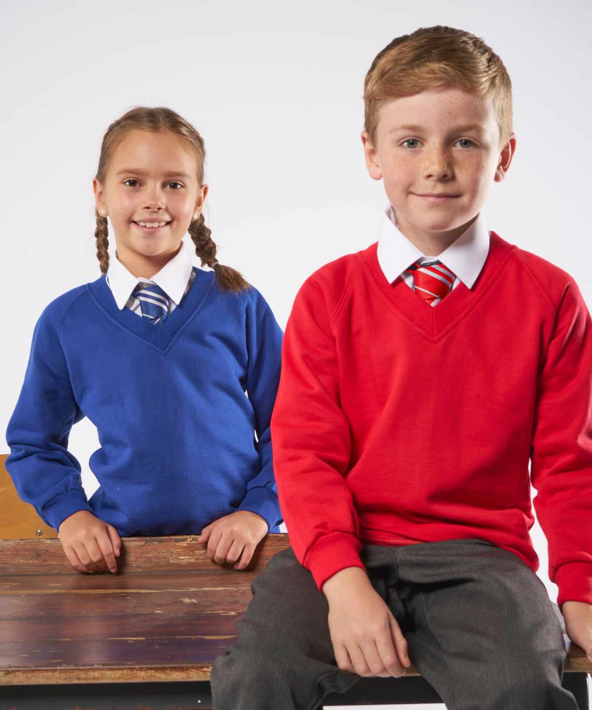 Háskólapeysur - Kids Coloursure™ V-neck Sweatshirt