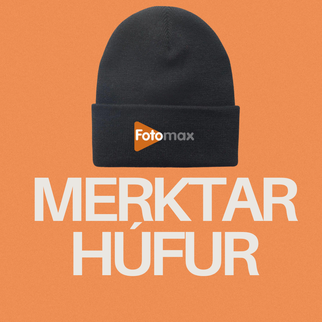 Sérmerktar húfur