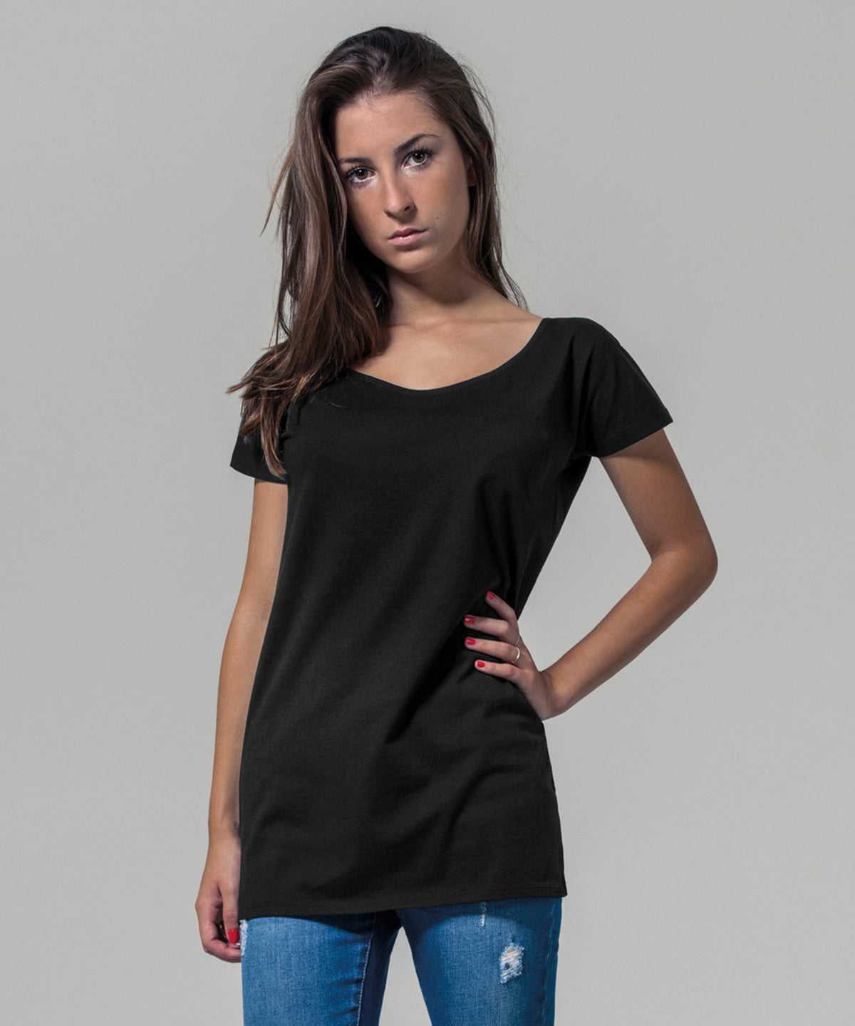 Stuttermabolir - Women's Wide Neck Tee