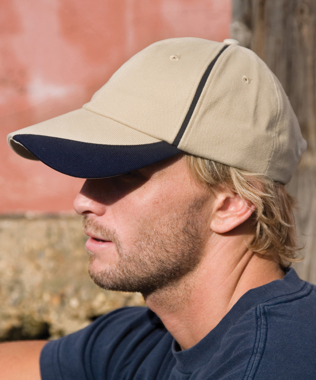 Húfur - Heavy Brushed Cotton Cap With Scallop Peak And Contrast Trim